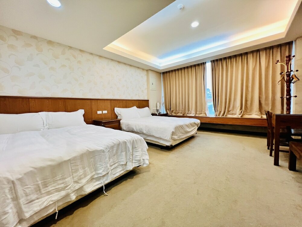 Фото Mucha Hotel