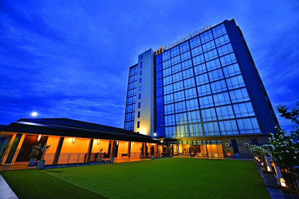 Фото Lombok Astoria Hotel