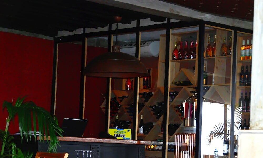 Фото Kiriri Garden Hotel