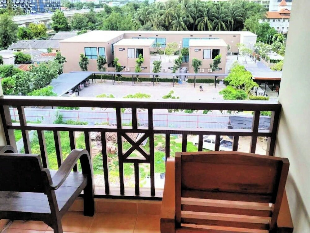 Фото Narawan Hotel