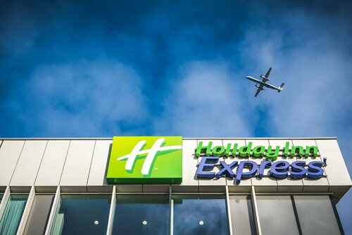 Внешний вид отеля Holiday Inn Express Stockport, an Ihg Hotel в Стокпорте, фото 3