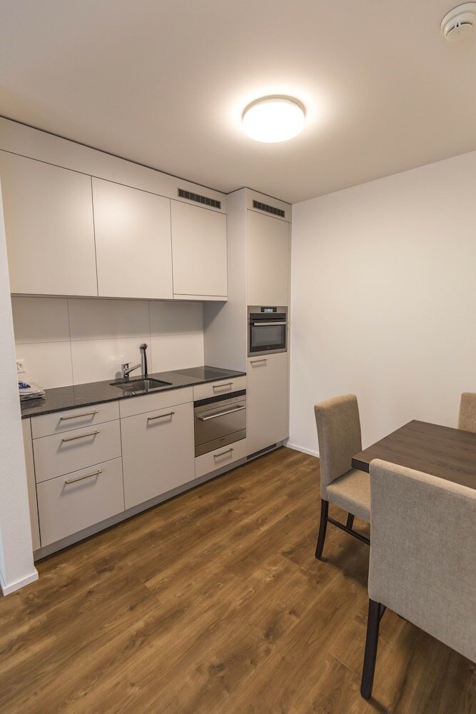 Фото Hotel Swiss Star