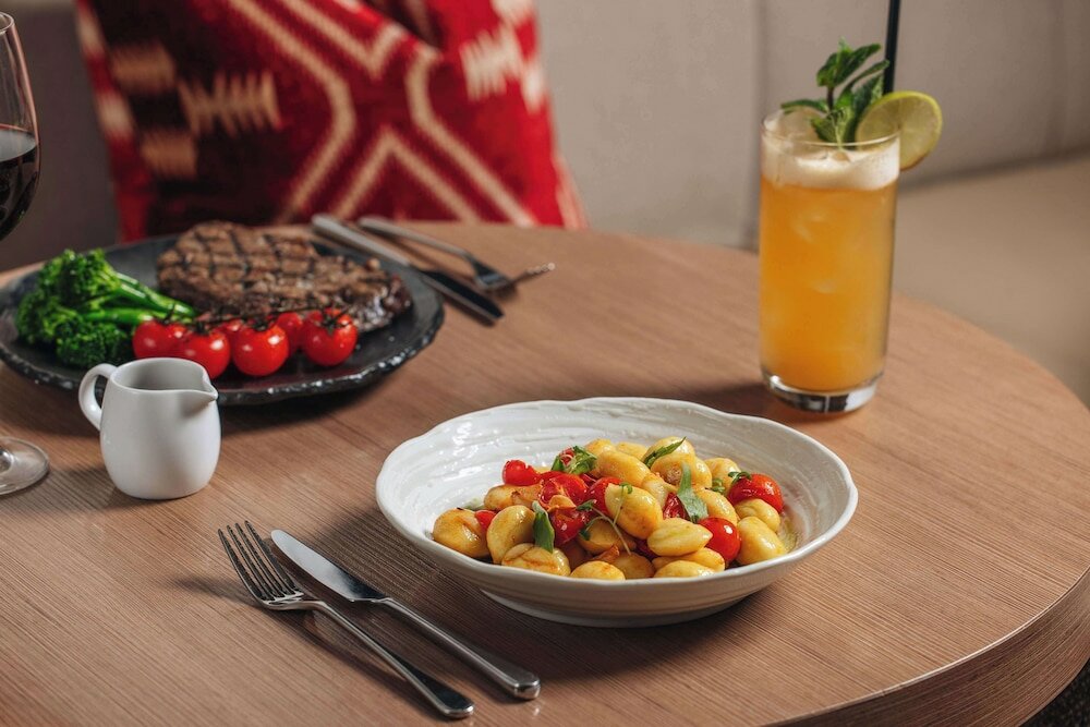 Фото Radisson Blu Hotel, London Tottenham Court Road