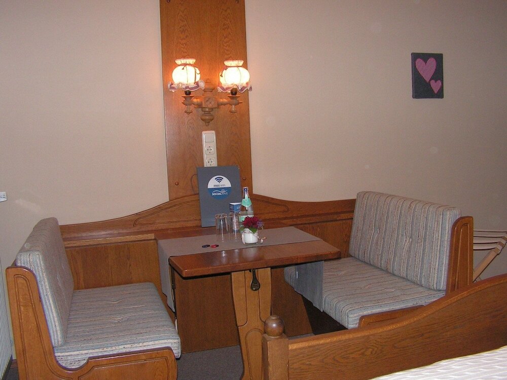 Фото Hotel Garni Haus Alpine