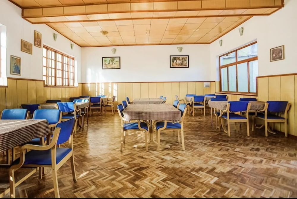 Фото Hotel Abu Palace