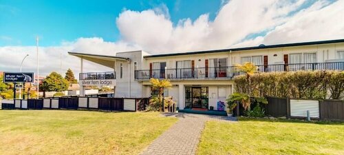Гостиница Silver Fern Lodge в Таупо