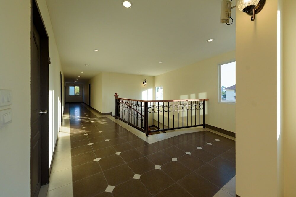 Фото Курортный отель The Hideaway Resort Pattaya Chonburi