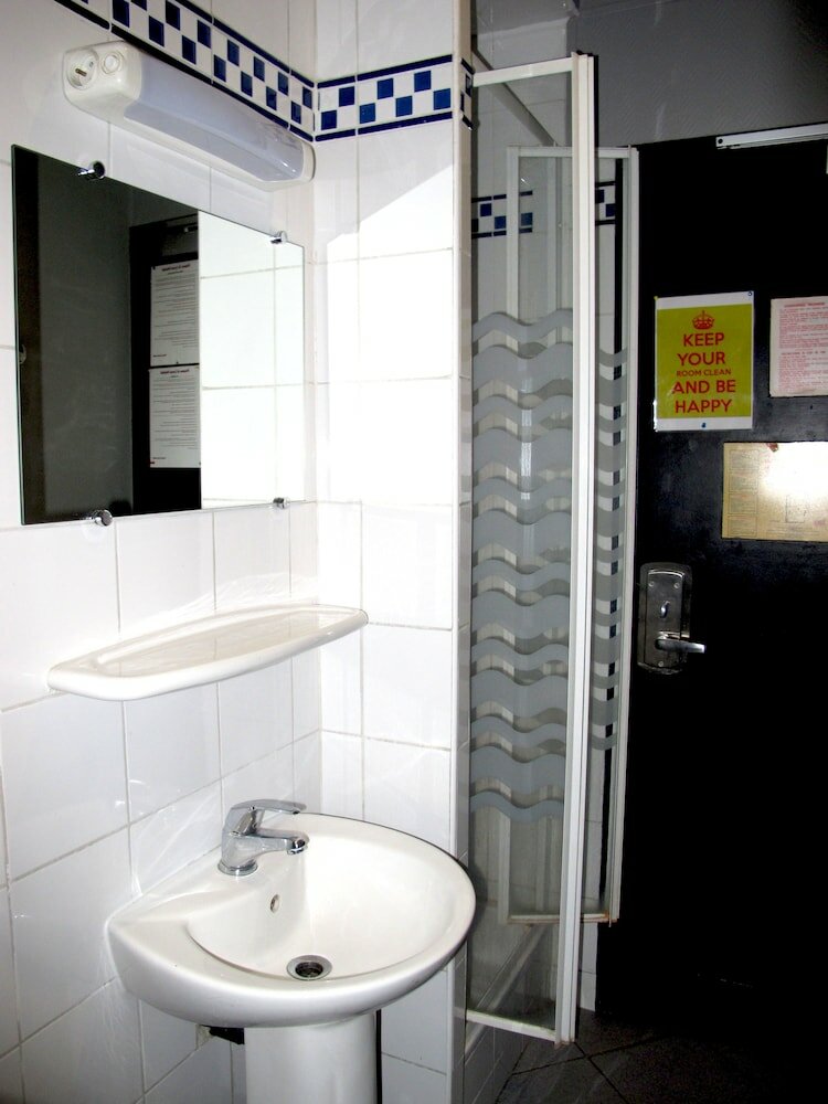 Фото Peace and Love Hostel - Hostel Paris