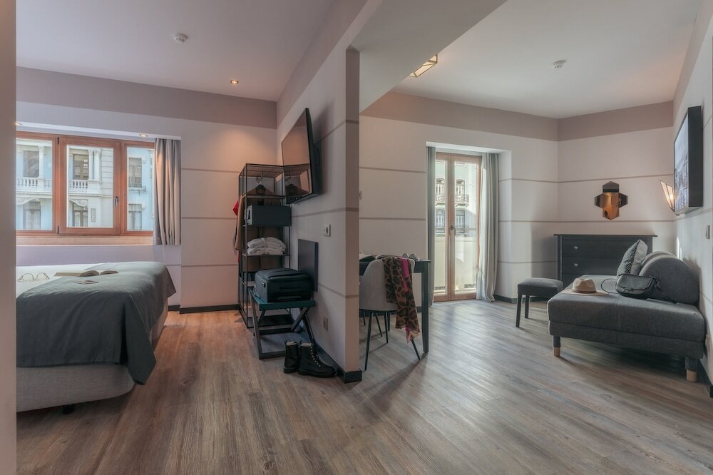 Фото Pestana Lisboa Vintage City Center Suites Hotel