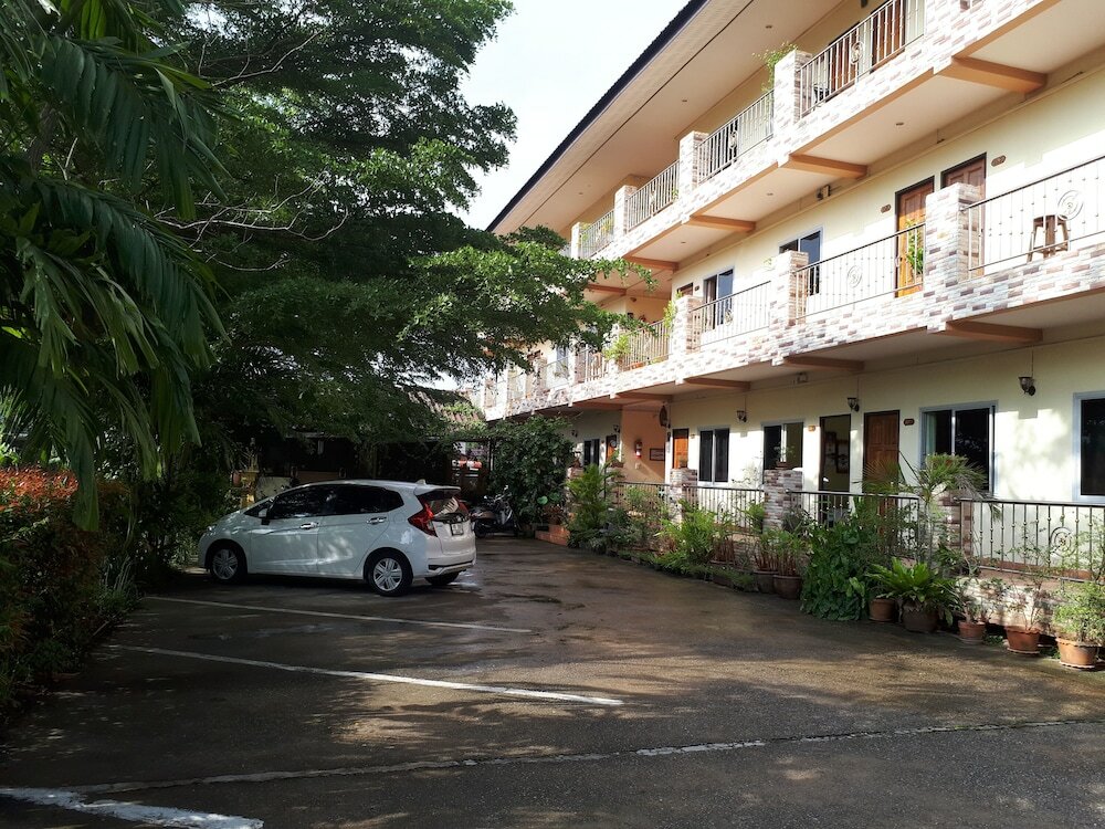 Фото Phoemphoon 2 Hotel