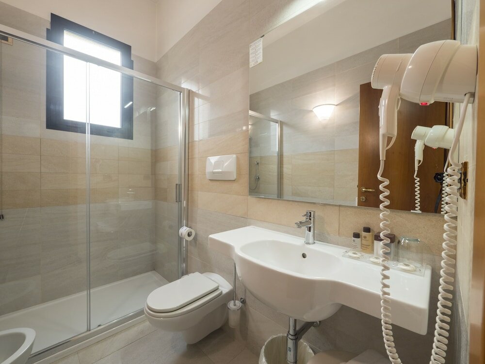 Фото Hotel Astra Ferrara