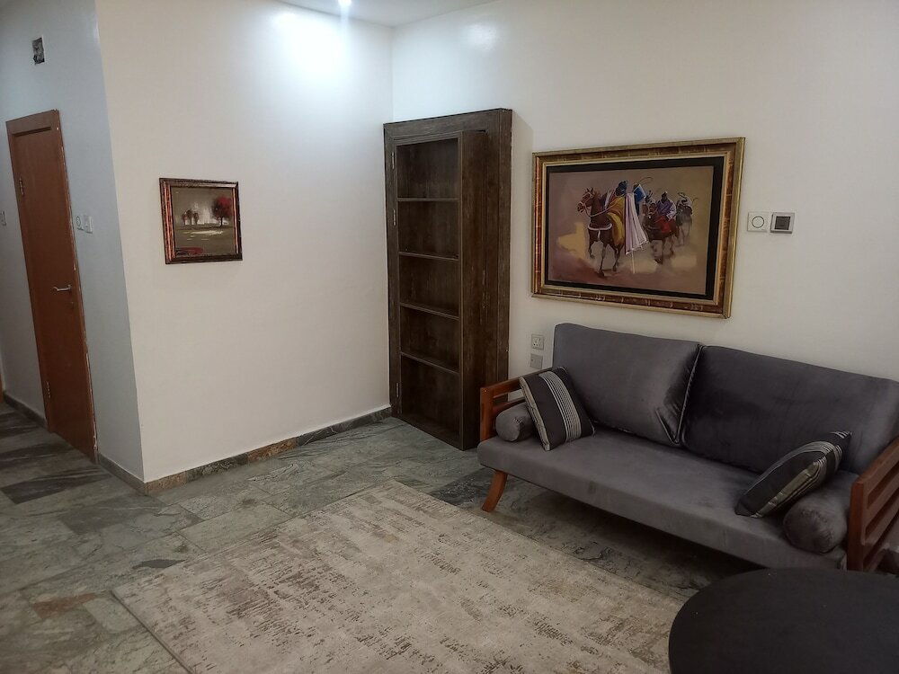 Фото 3J's Hotel Ltd