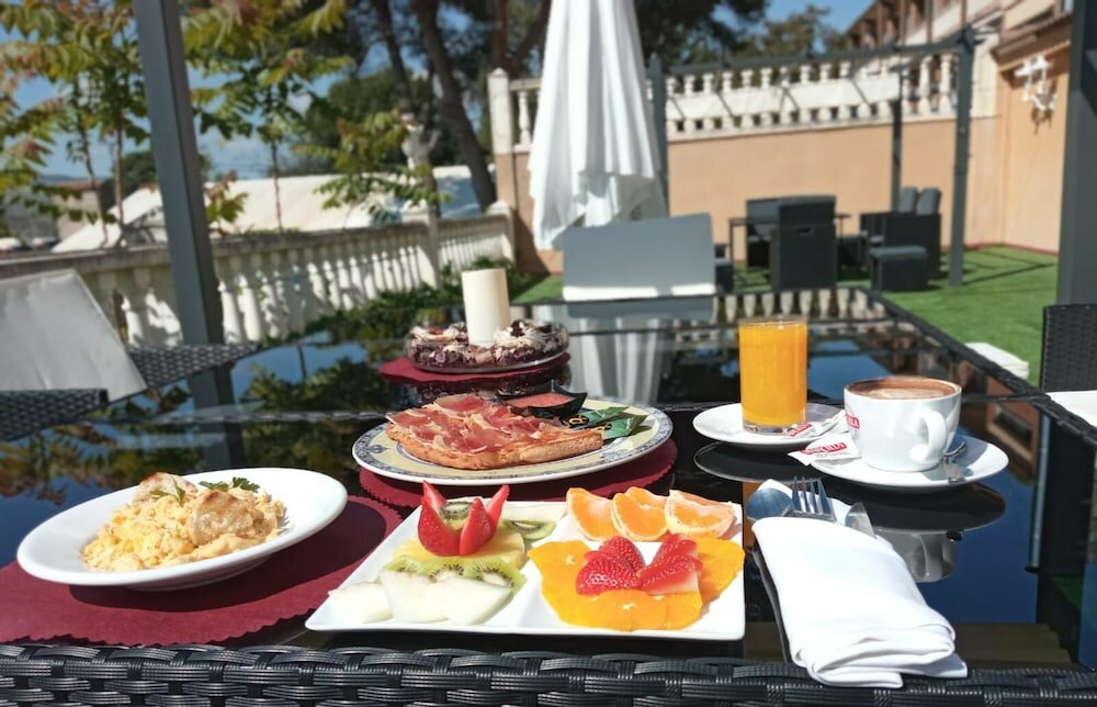 Фото Hotel El Cisne