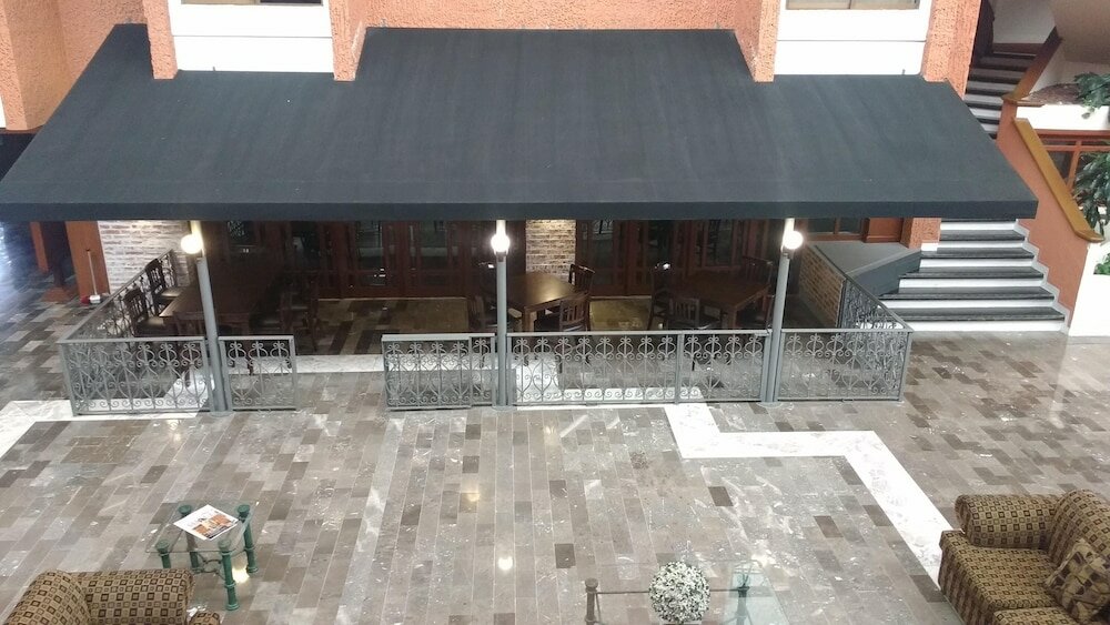 Фото Country Plaza