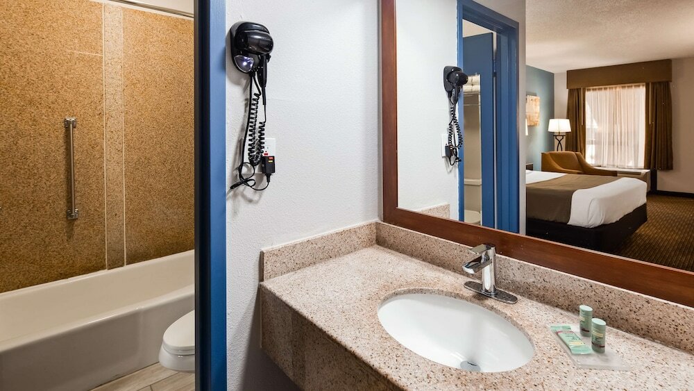 Фото Best Western Emporia