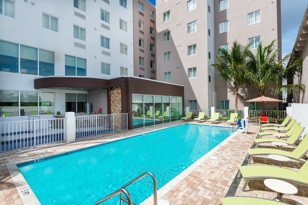 Фото Staybridge Suites Miami International Airport, an Ihg Hotel