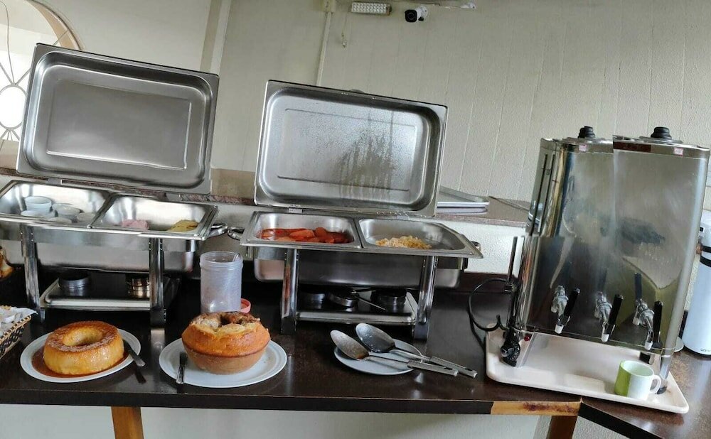 Фото Oyo Hotel La Rocca, Goiânia