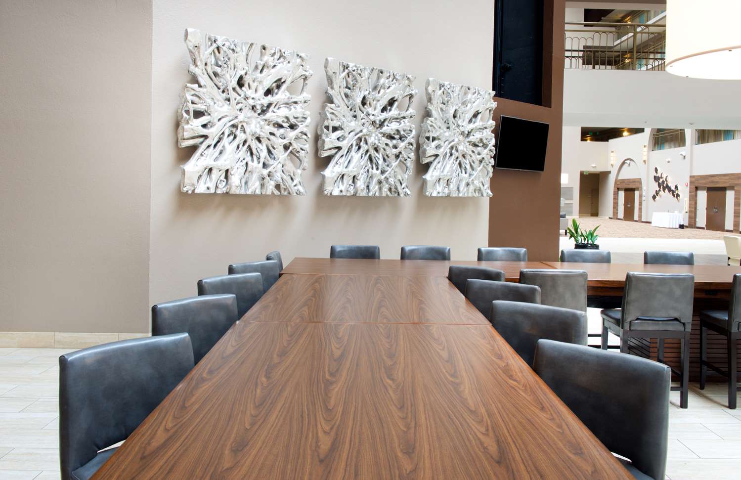 Фото Embassy Suites by Hilton Seattle North Lynnwood