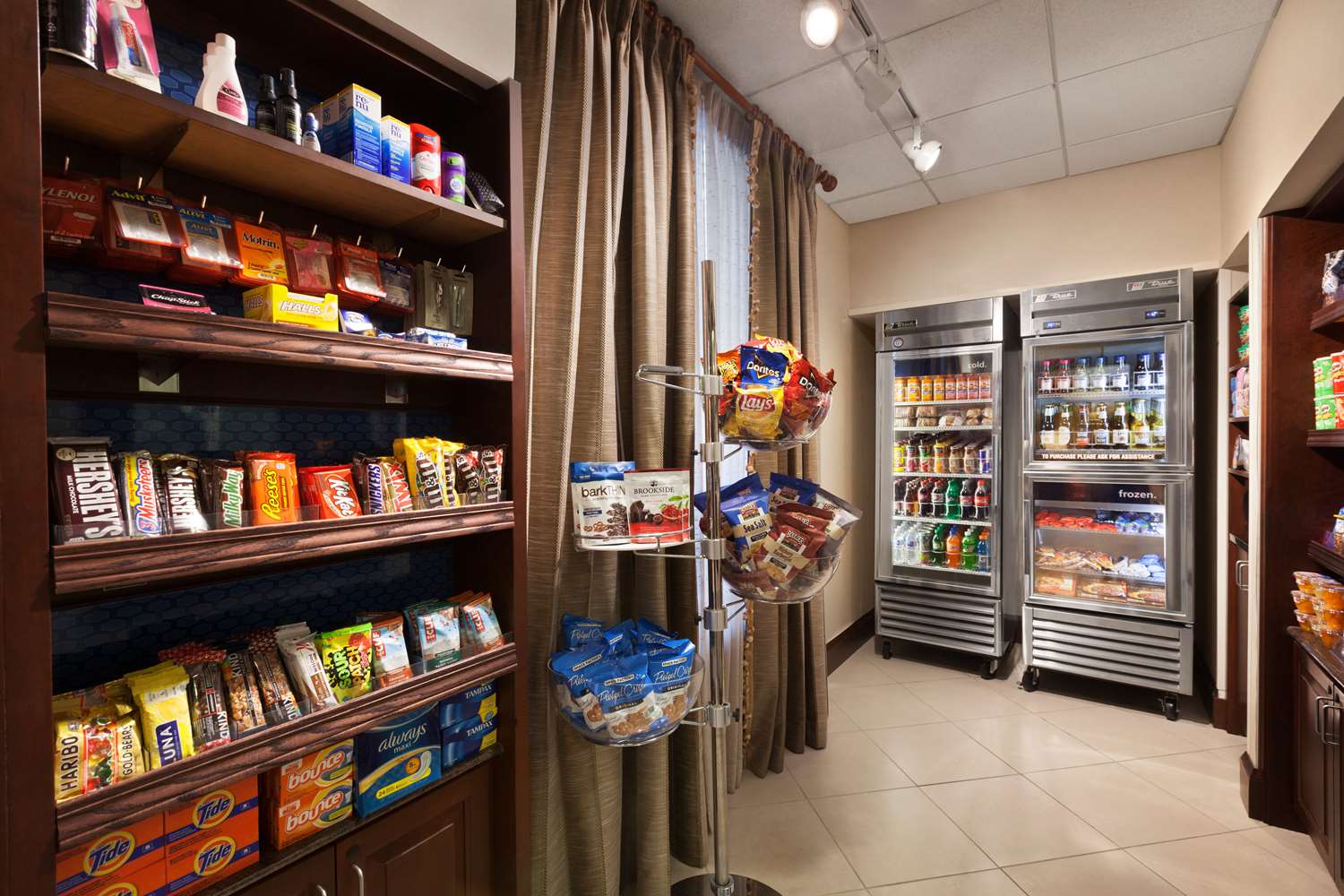 Фото Hampton Inn & Suites Washington-Dulles International Airport