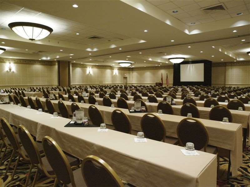 Фото Hilton Kansas City Airport