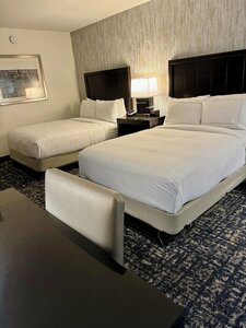 Гостиница Doubletree by Hilton Richmond-Midlothian