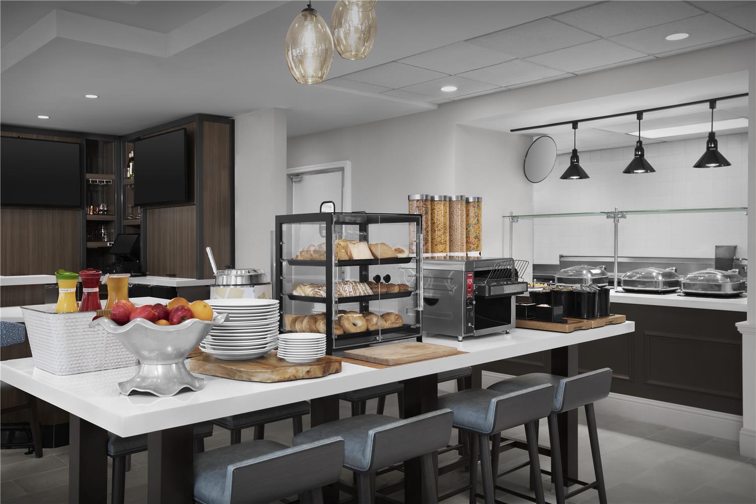 Фото Hilton Garden Inn Denver/Highlands Ranch