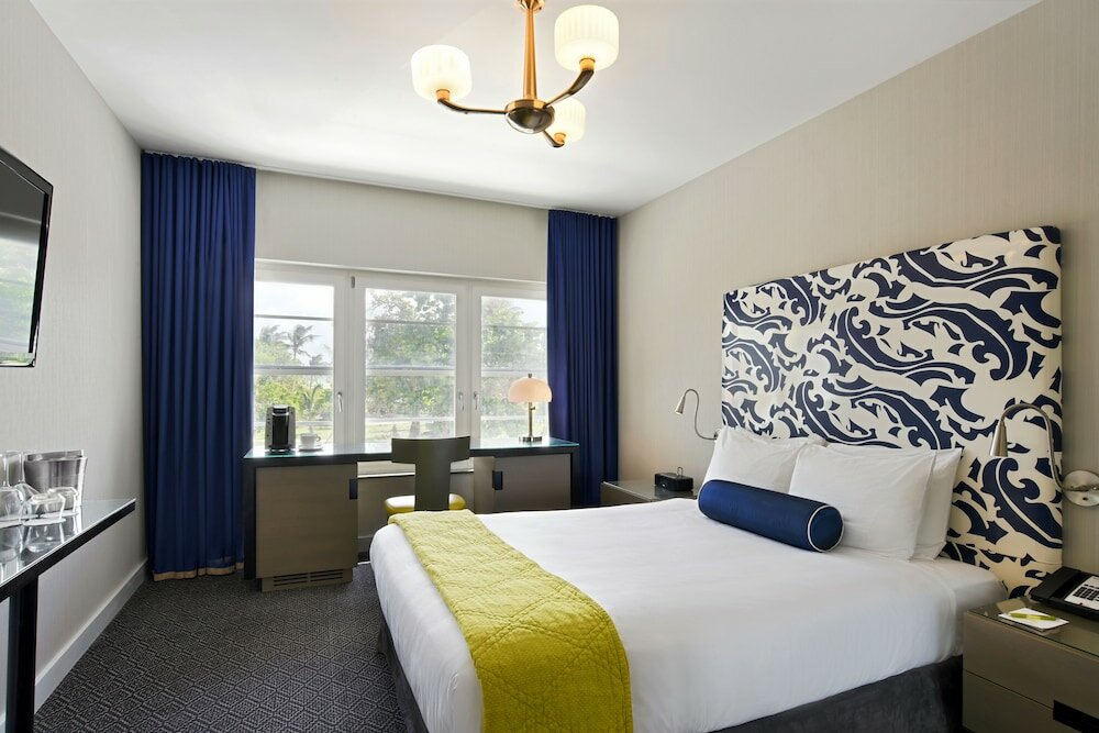 Фото Hotel Breakwater South Beach