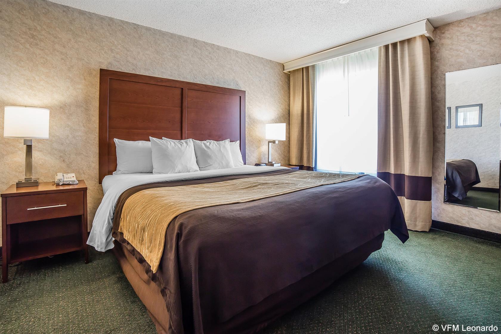 Фото Yellowstone River Inn & Suites