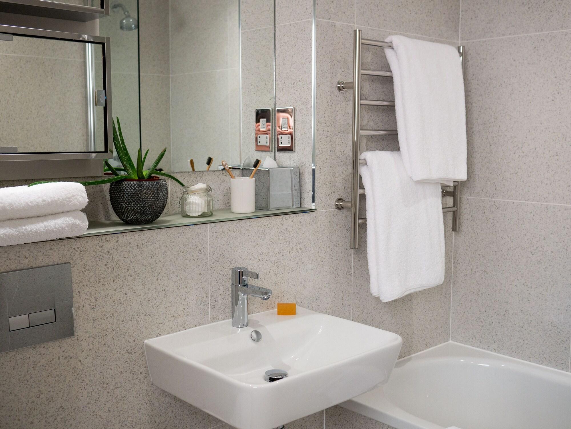 Фото Q Square by Supercity Aparthotels