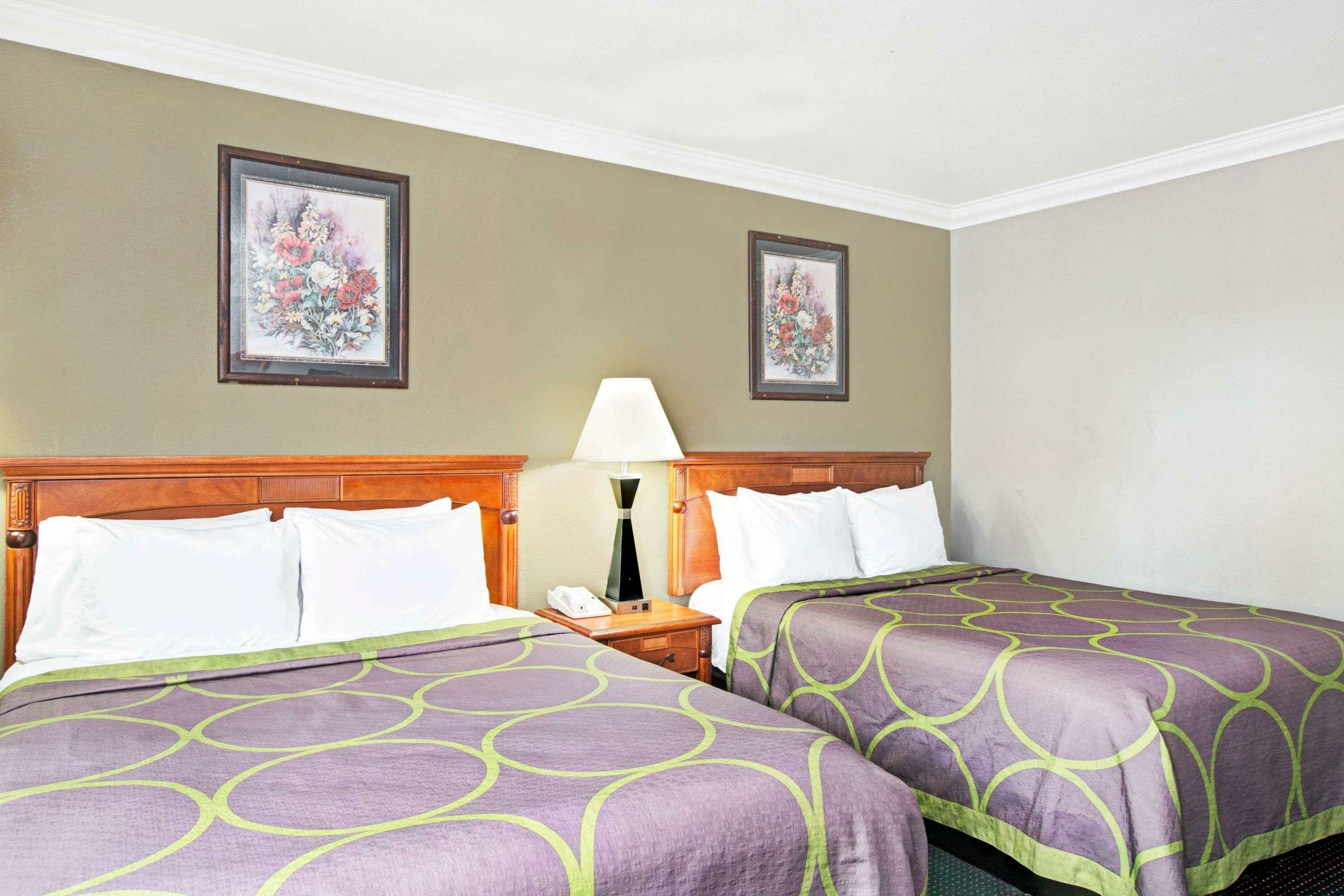 Фото Skyways Hotel