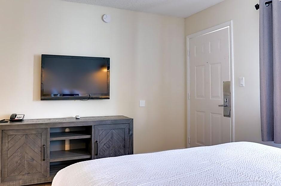 Фото Bedtime Inn & Suites