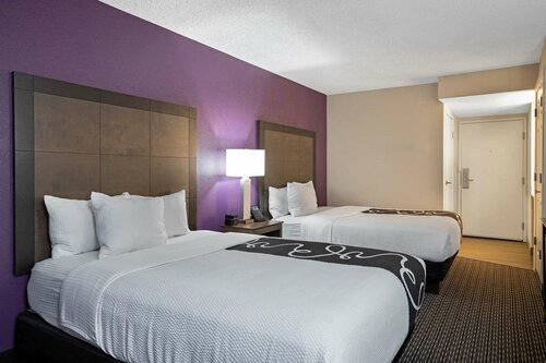 Гостиница La Quinta Inn & Suites by Wyndham Rancho Cordova Sacramento в Ранчо Кордове