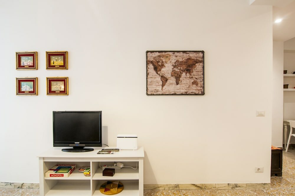 Фото San Pietro Bright Apartment