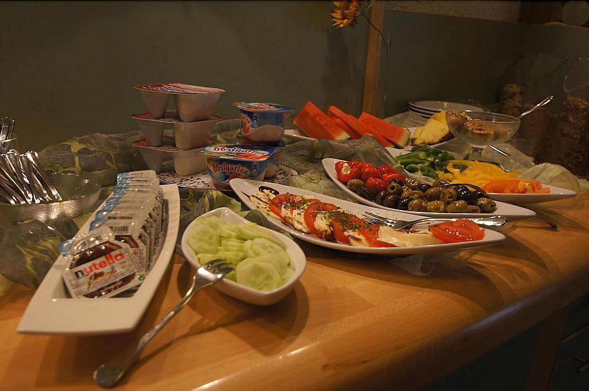 Фото Hotel Rosenhaus Garni