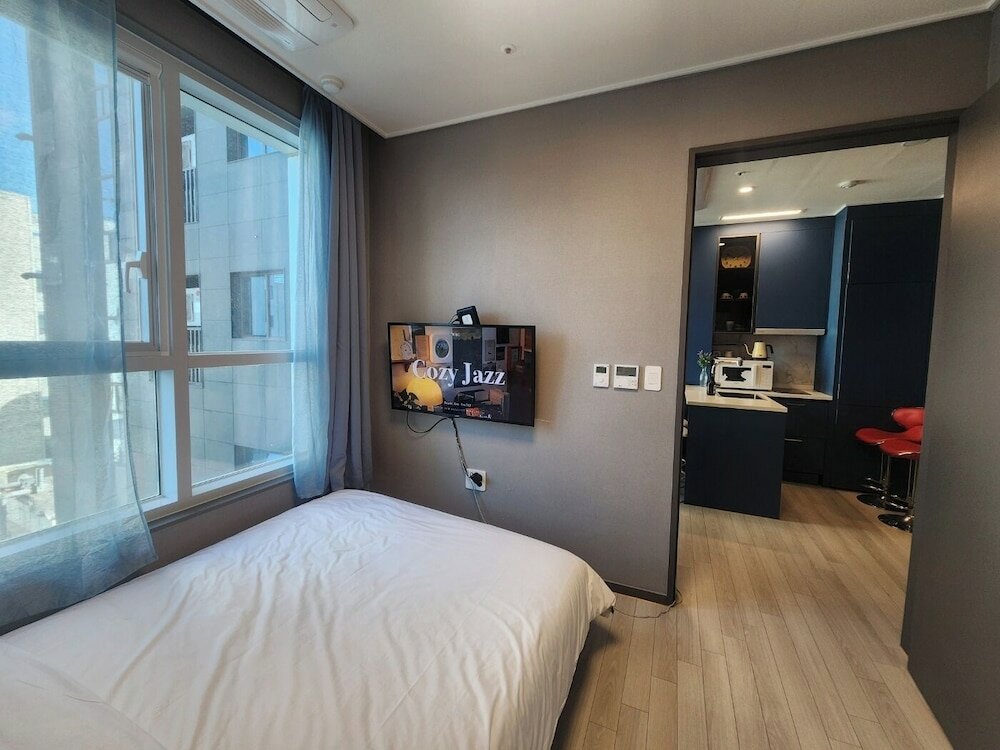 Фото The Bayment Residence