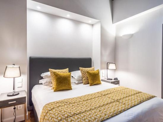 Фото 33 Solonos Suites