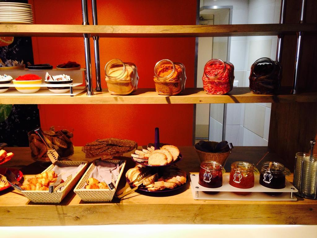 Фото Ibis budget Cannes Centre Ville