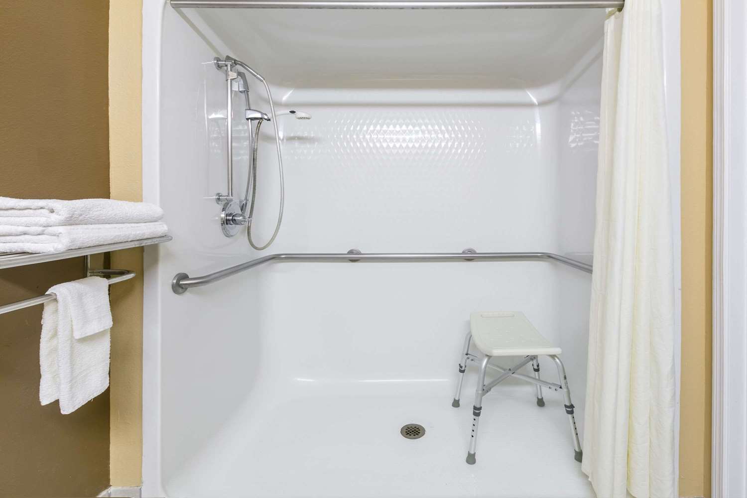 Фото Microtel Inn & Suites by Wyndham Scott/Lafayette