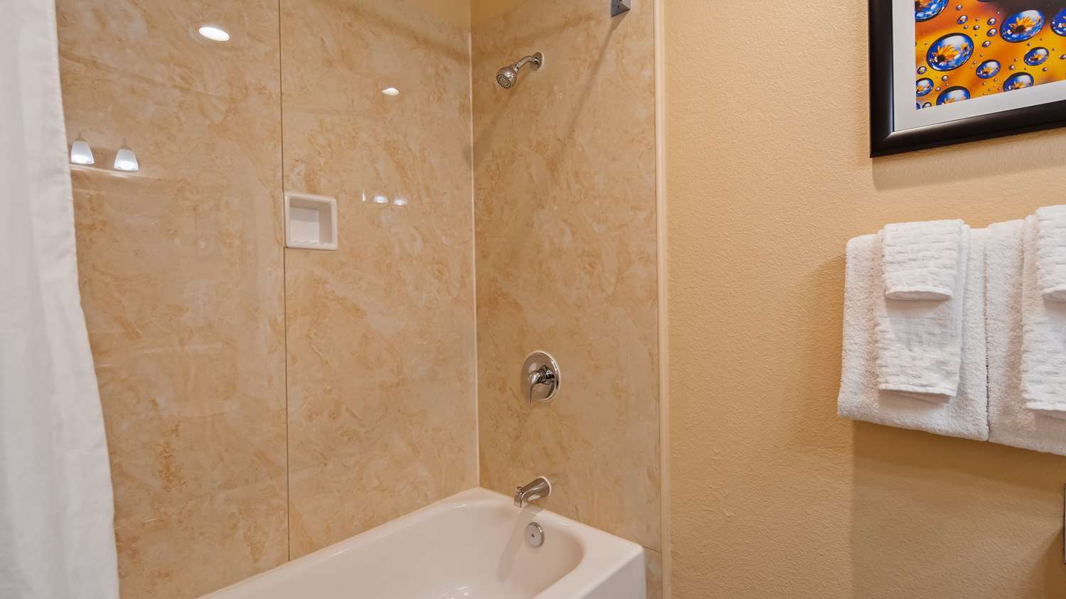 Фото Best Western Plus Heritage Inn