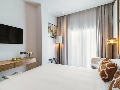 Гостиница Leonardo Boutique Hotel Larnaca в Ларнаке