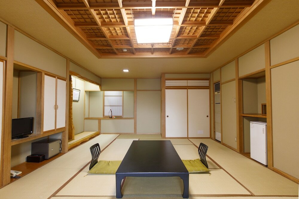 Фото Wakamiro