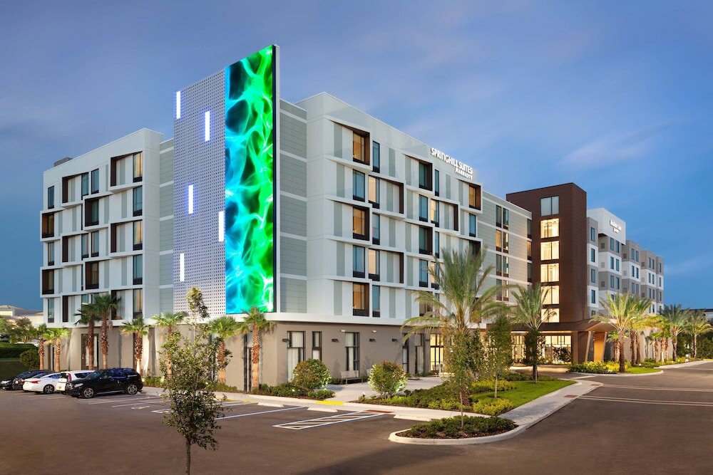 Фото SpringHill Suites by Marriott Orlando at Millenia