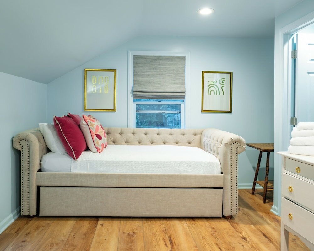 Фото The Cornell Inn, Lenox