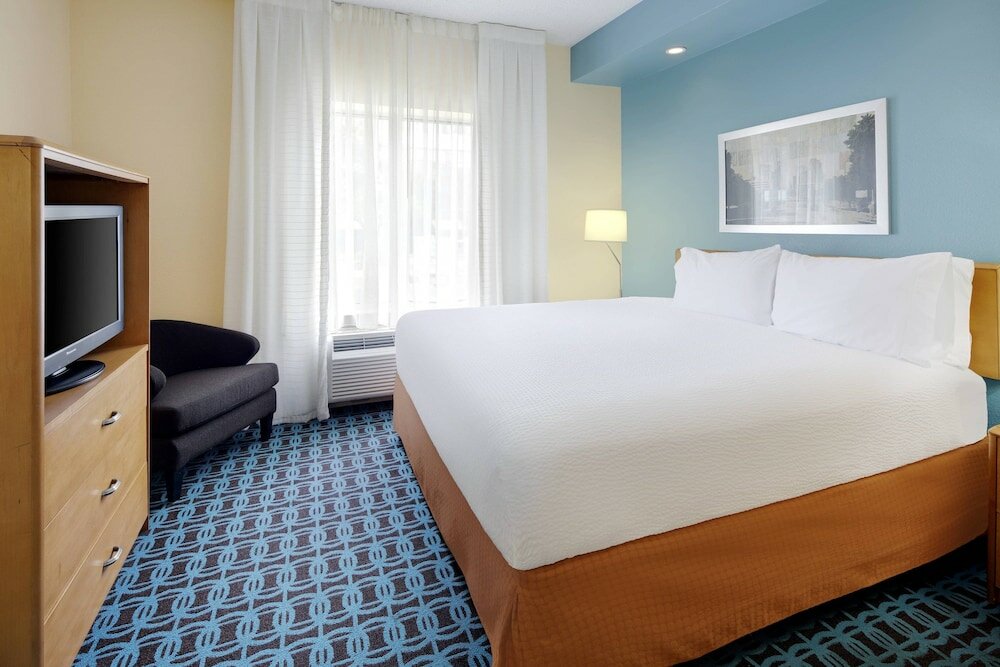 Фото Fairfield Inn & Suites by Marriott Austin-University Area