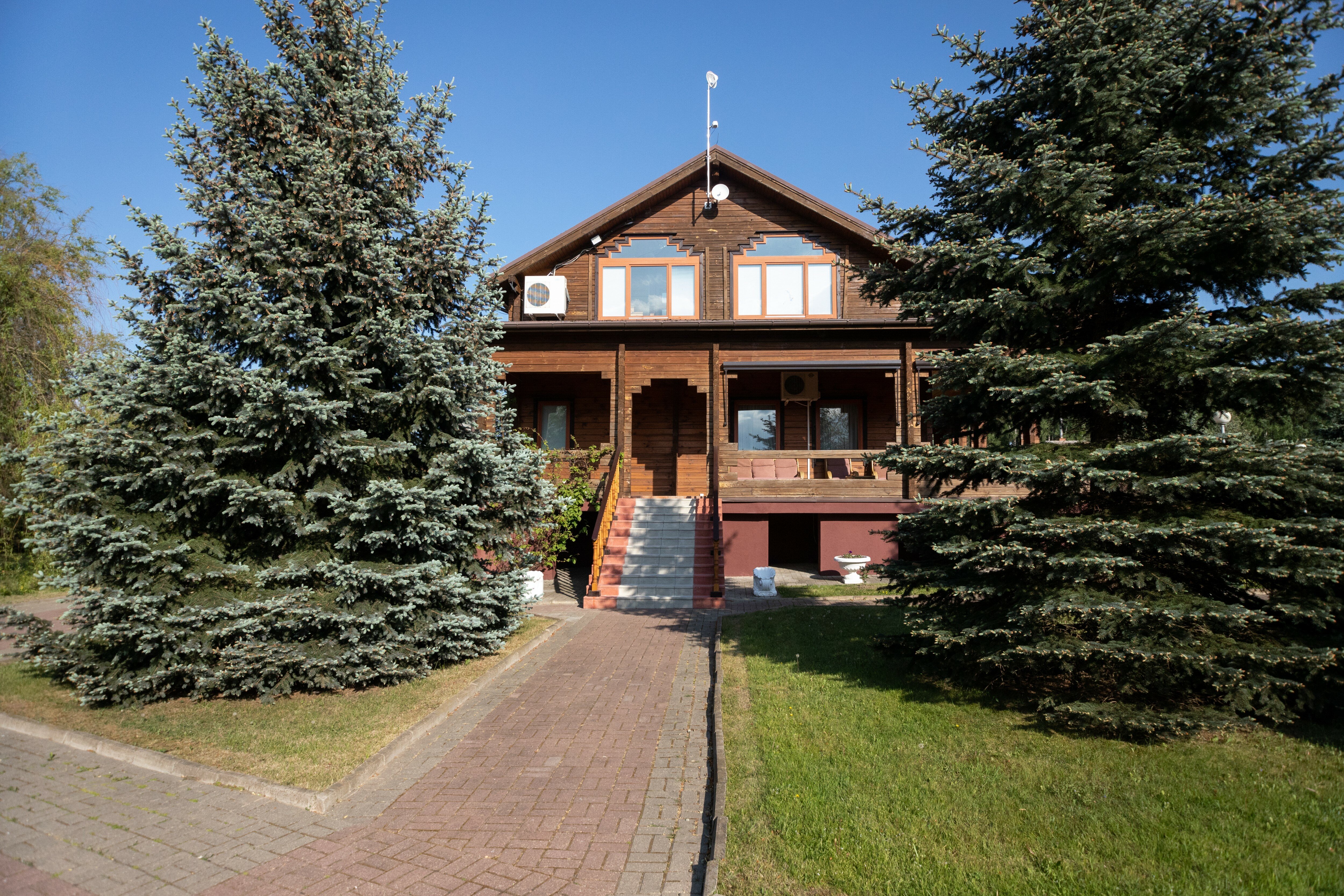 Фото Кречет