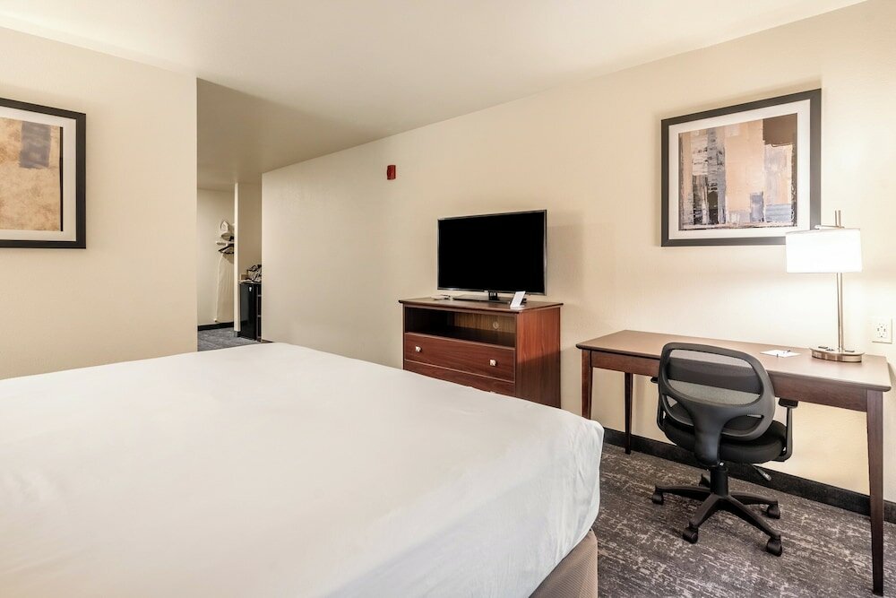 Фото Cobblestone Hotel & Suites - Andrews
