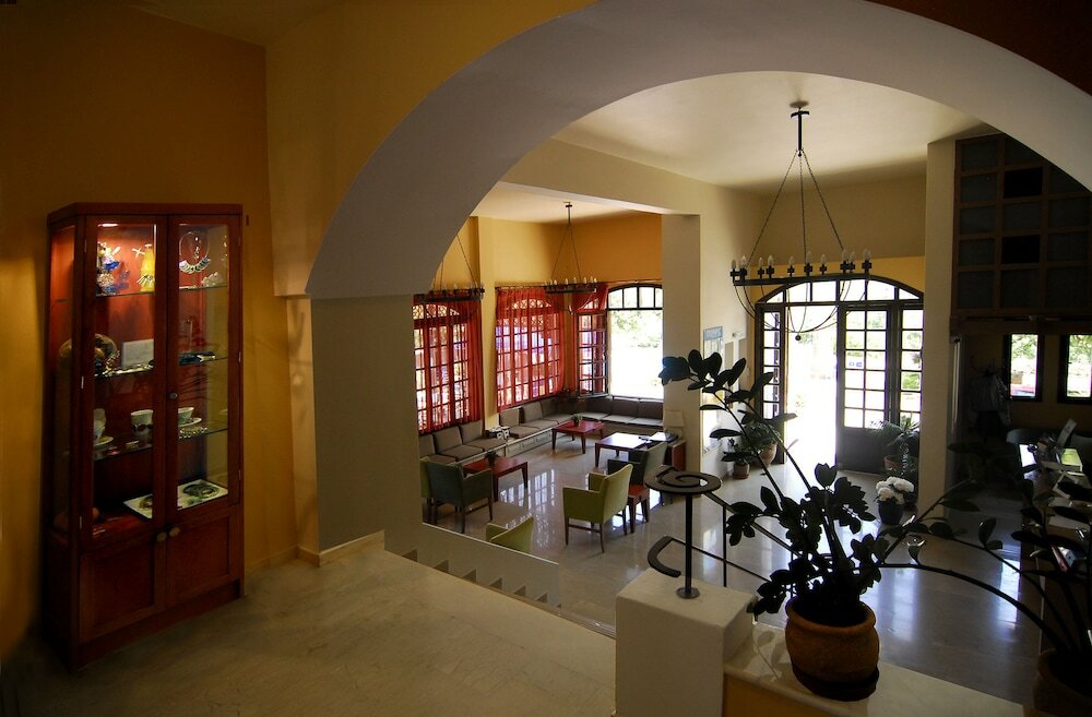 Фото Lato Hotel
