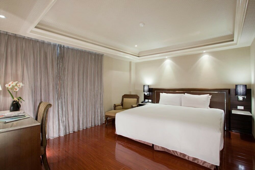 Фото Deja Vu Hotel