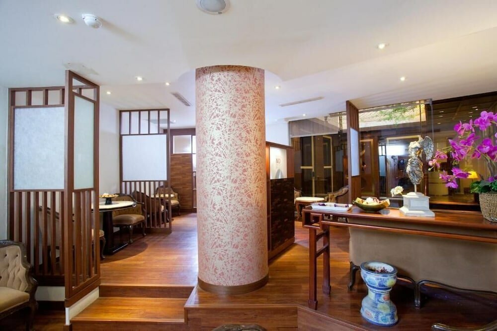 Фото Deja Vu Hotel