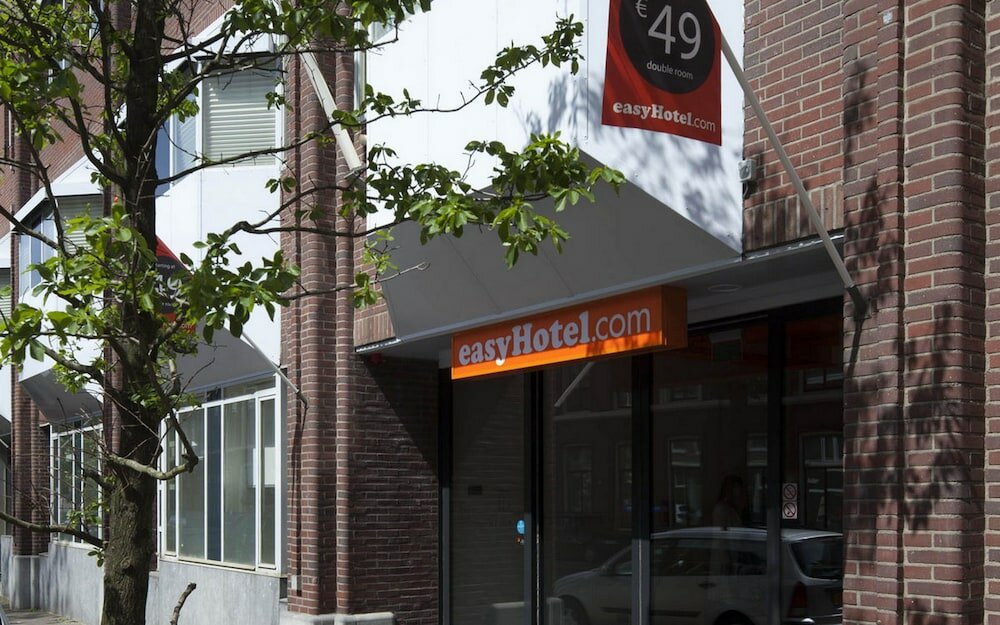 Фото EasyHotel The Hague City Centre